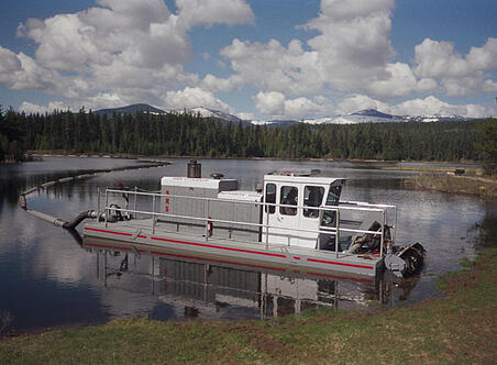 Rotomite 6000 dredging a peat moss bog